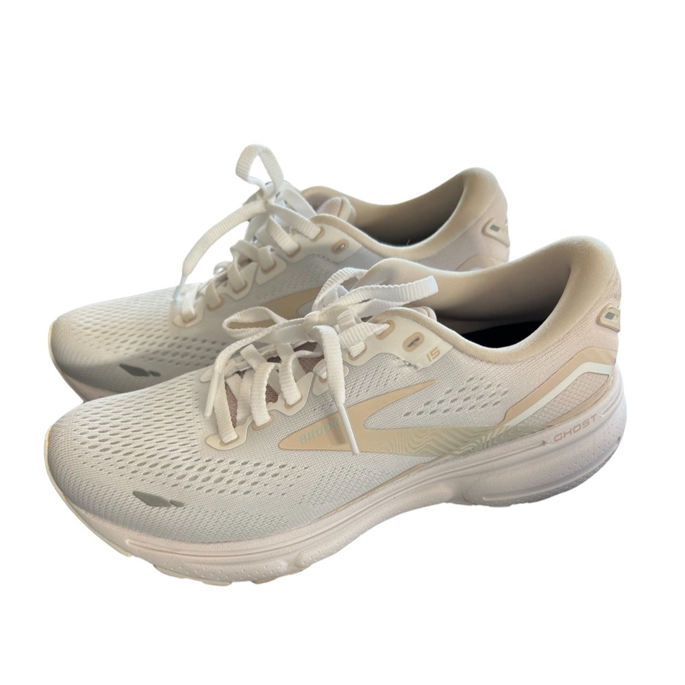 Women’s Brooks Ghost 15 Running Shoes Size 6